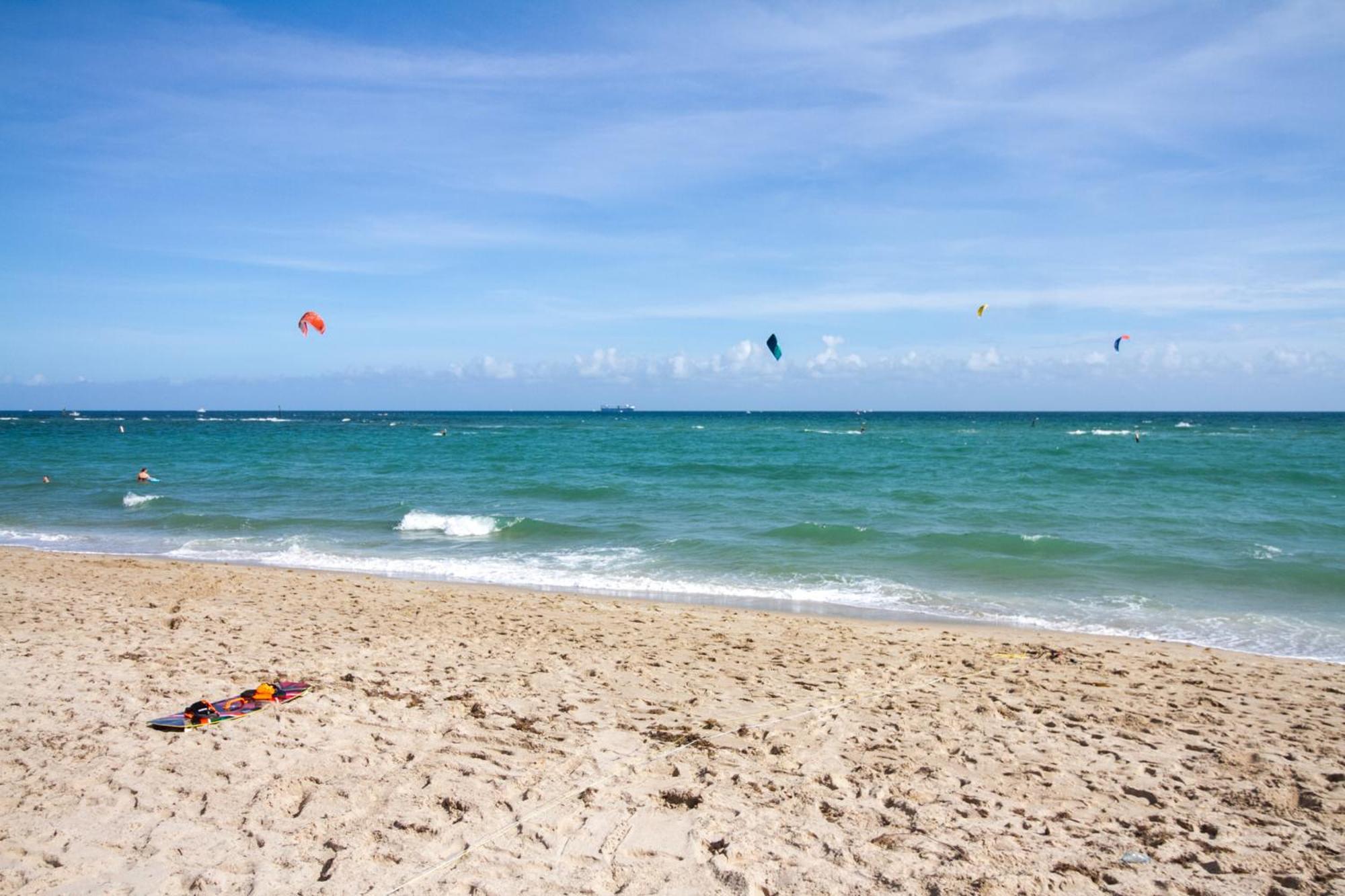 Floranada Condos Pompano Beach Bilik gambar